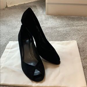 Stuart Weirzman Peep Toe Suede Pumps
